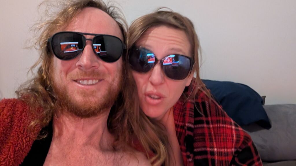 Watch  LeifAndFreyja live on LiveJasmin