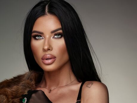 Chat with EkaterinaKirova