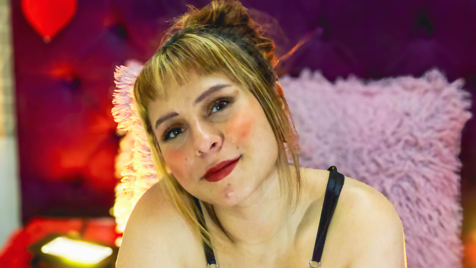 LunaCortes erotic portrait
