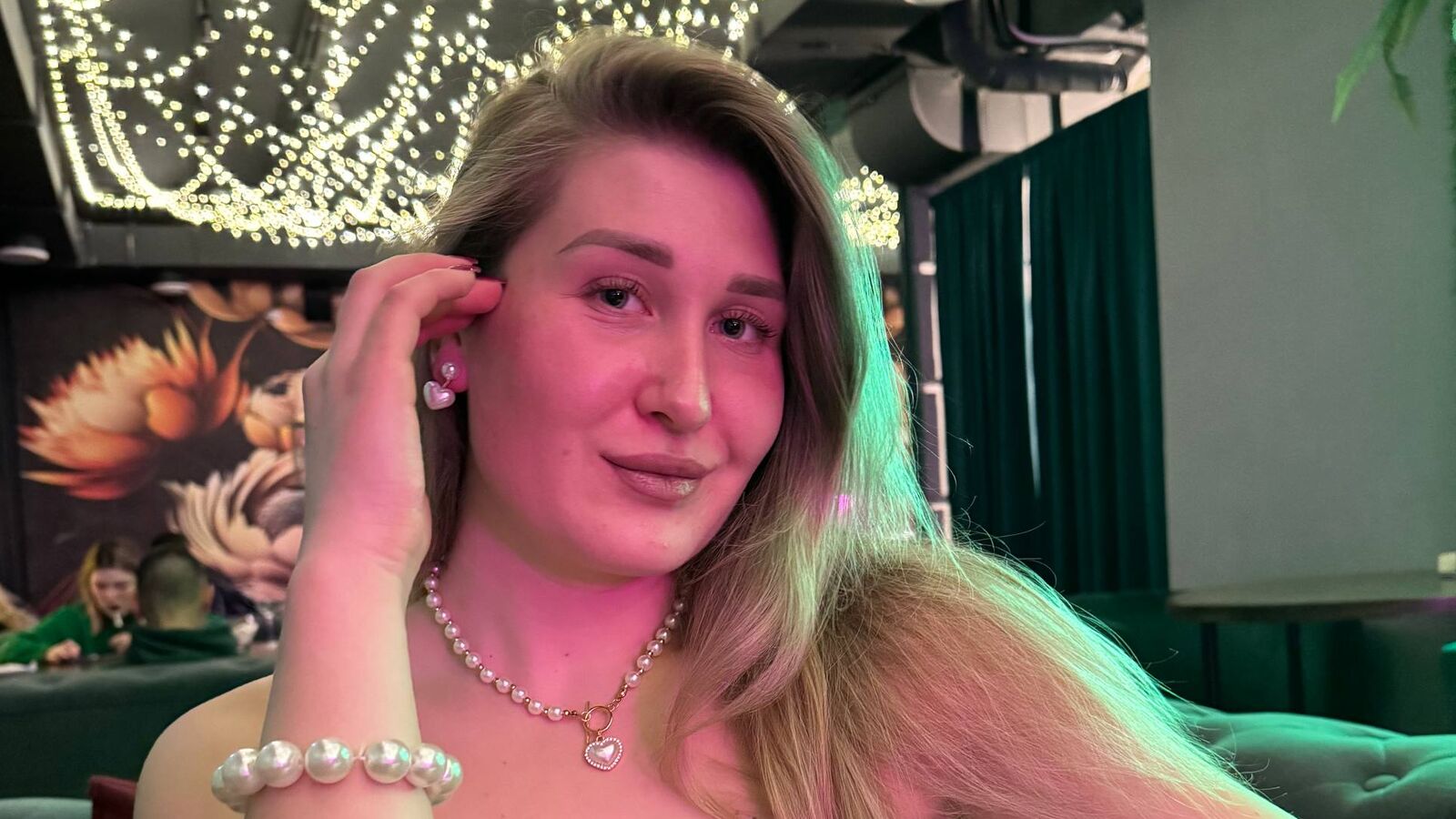 TarahZullo erotic portrait