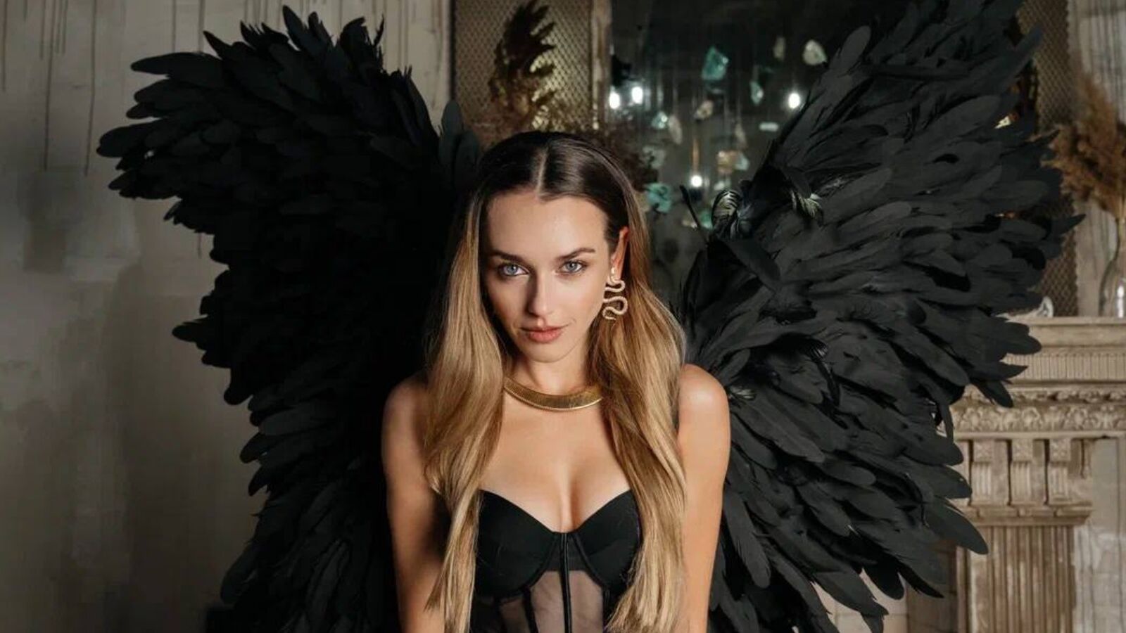 MeganWebel glamour portrait