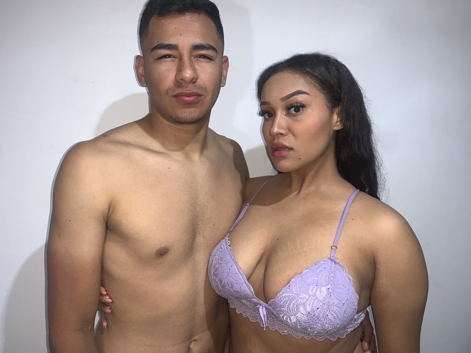 Live cam for CharlyAndCamyla