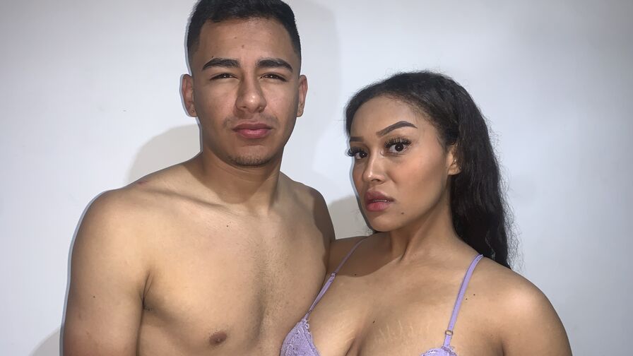 Watch CharlyAndCamyla live on DMS List