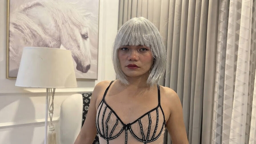 Watch LavianaAverya live on Amateur Porn