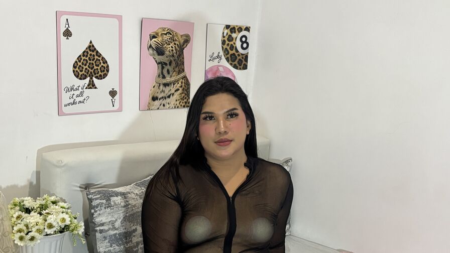 Watch LavianaAverya live on Amateur Porn