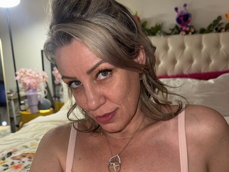 Chat with VegasDani