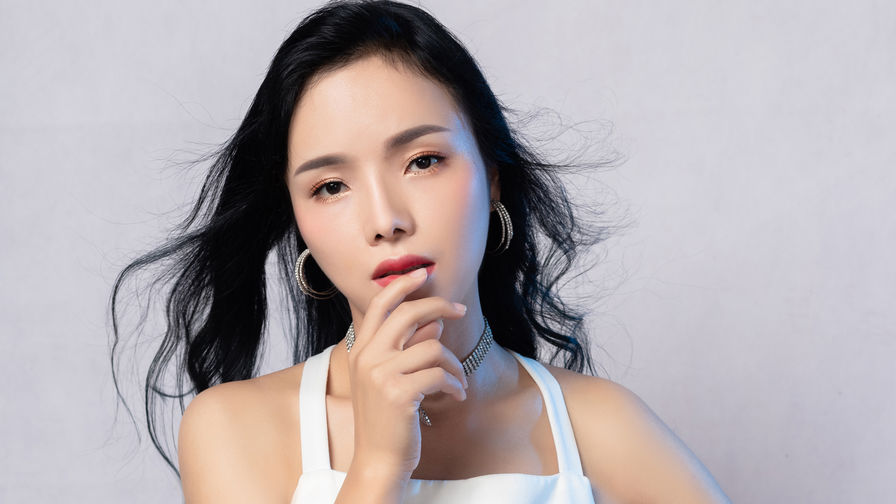 Watch AnneJiang live on Thewebcamzone