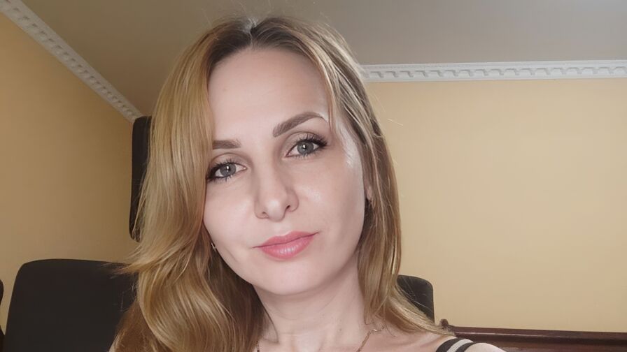 Engage with MarsikaSmith Live