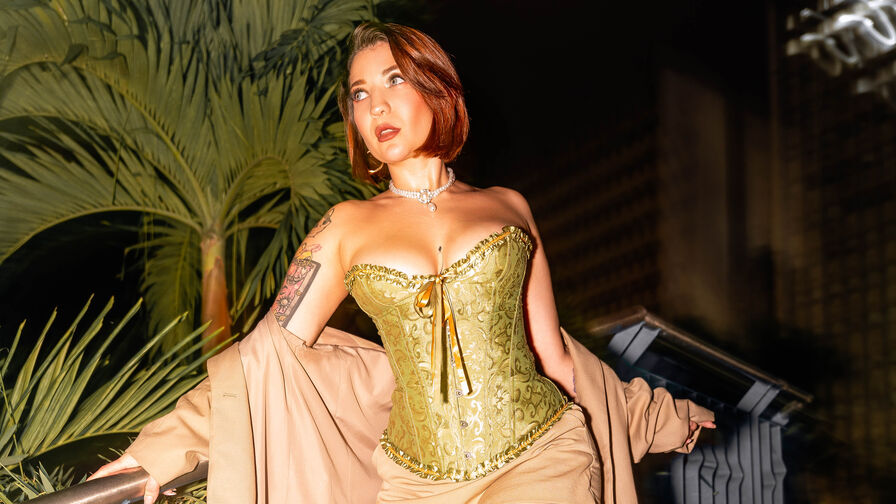 Watch GiaOlives live on Free Erotic Fantasy
