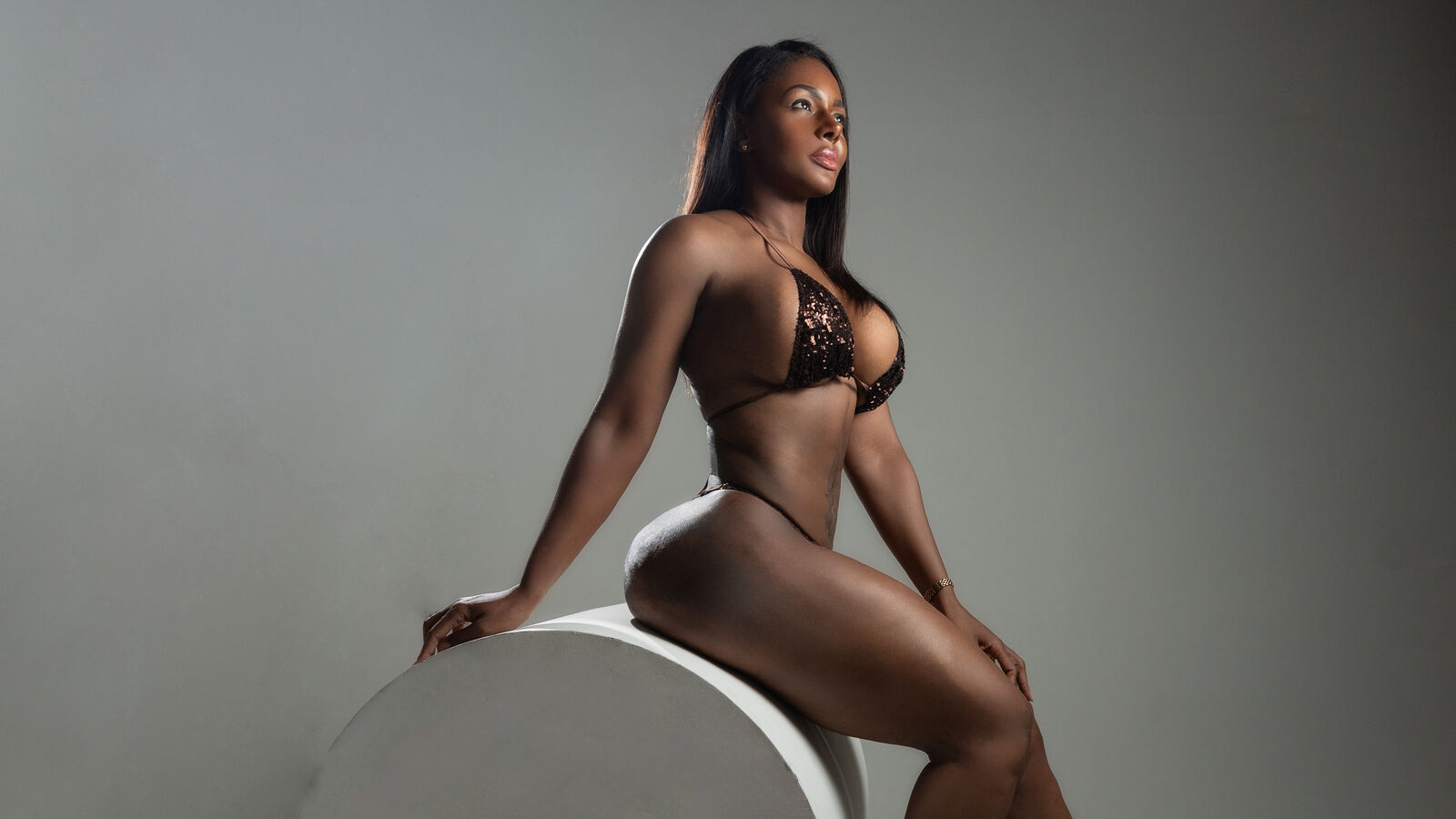 DannahBanks glamour portrait