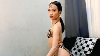 YaraFhox Live Webcam on LiveJasmin