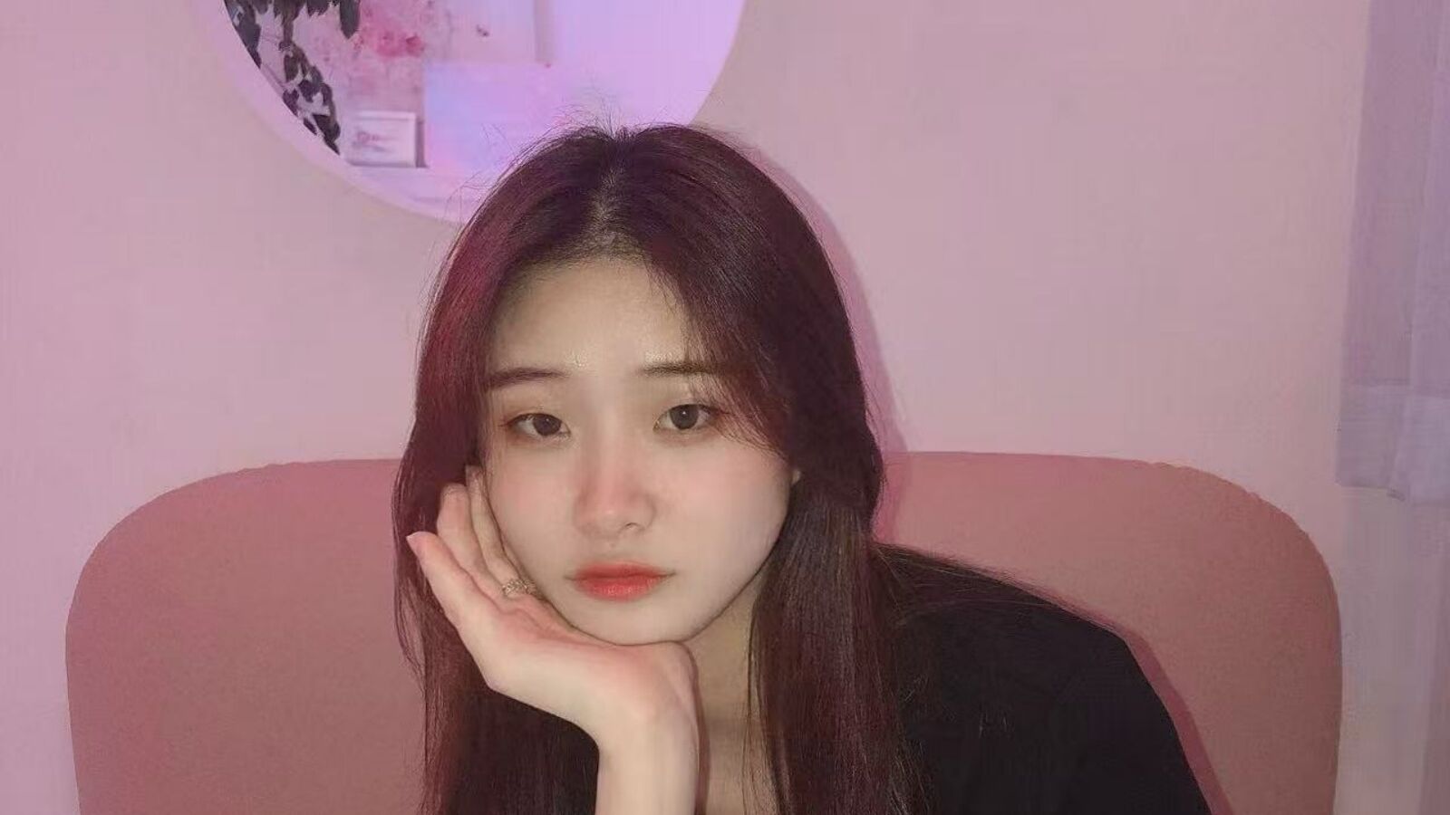 AmyXing erotic portrait