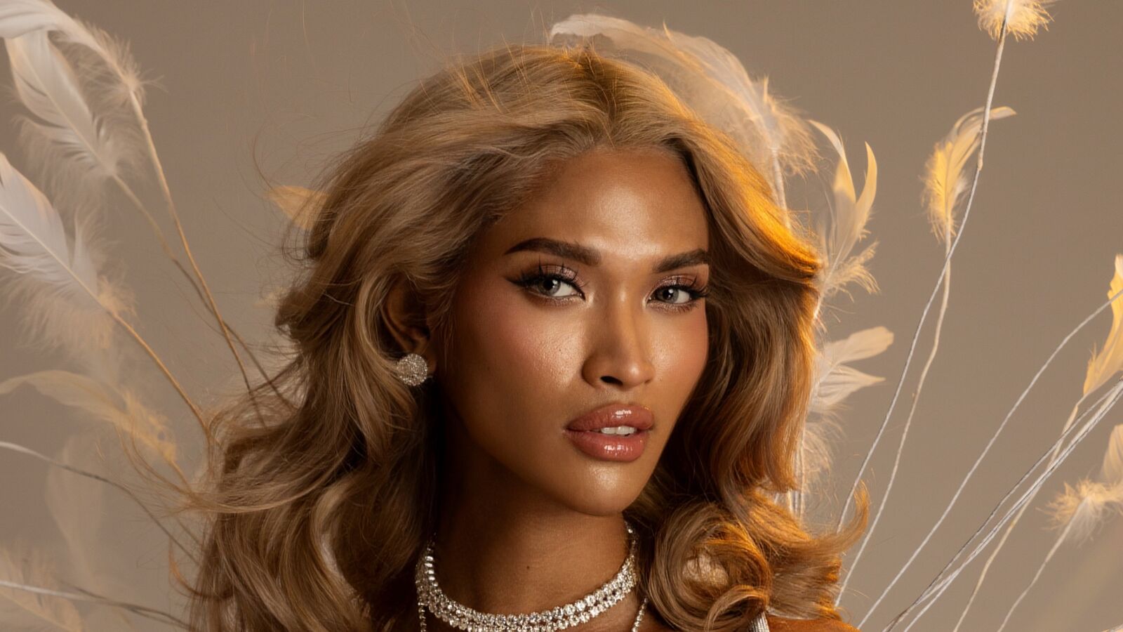 RuthEvanglista erotic portrait