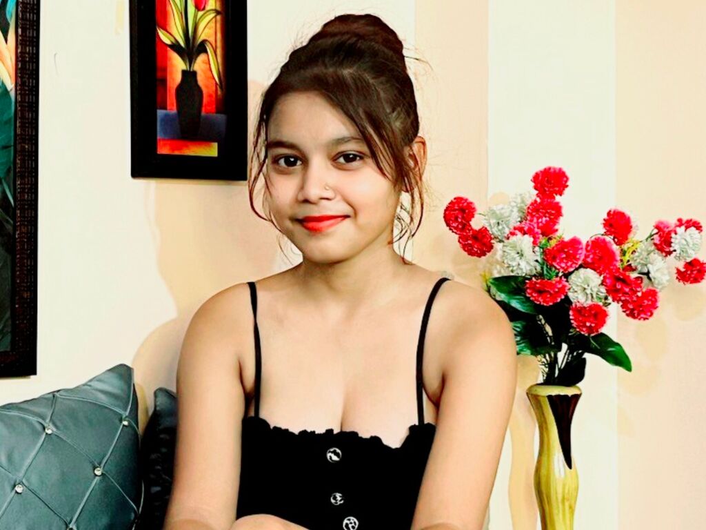 AdrianaReyez Profile Image