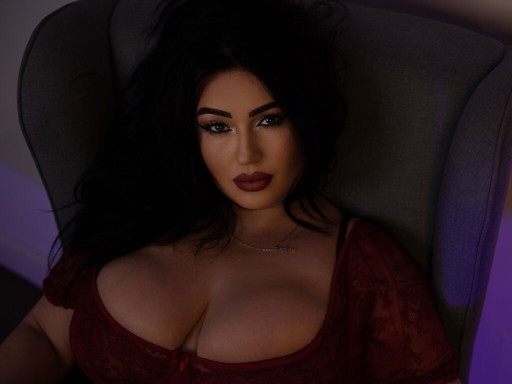 AdiraMaeven profile photo