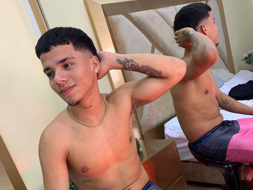 AxelMorris Nude