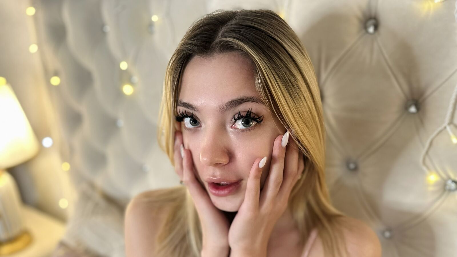 AmandaHarris glamour portrait