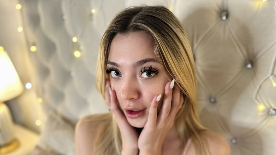 Engage with AmandaHarris Live