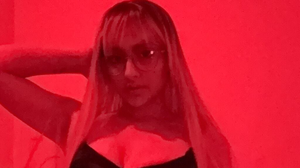 Watch hot flirt model JulyMikler from LiveJasmin at GirlsOfJasmin