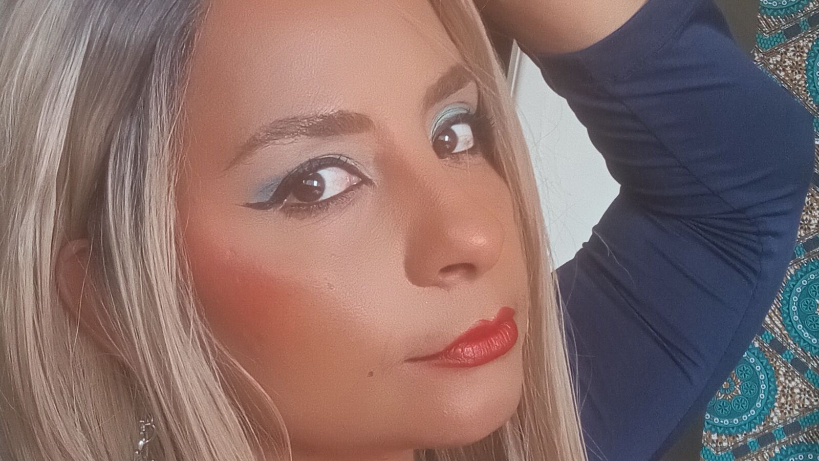LareineCleo glamour portrait