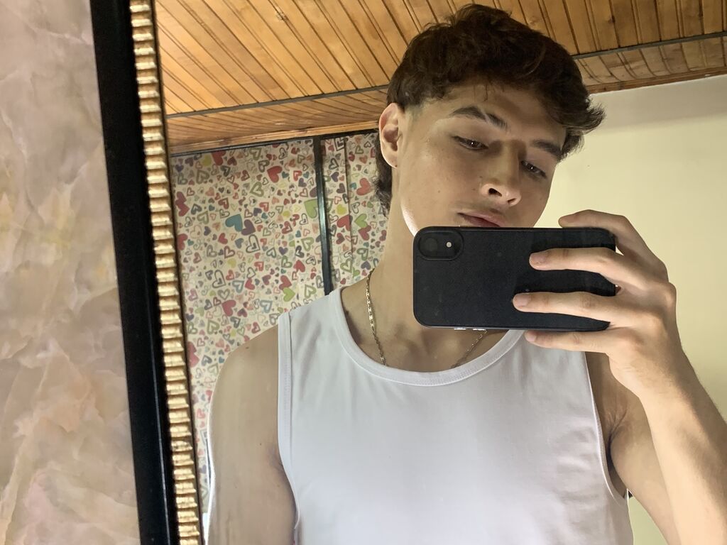 LiamAndrewz age 23