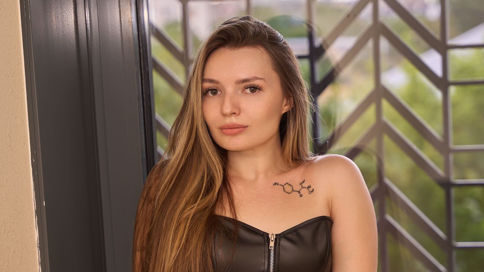 AshleyRaen erotic portrait
