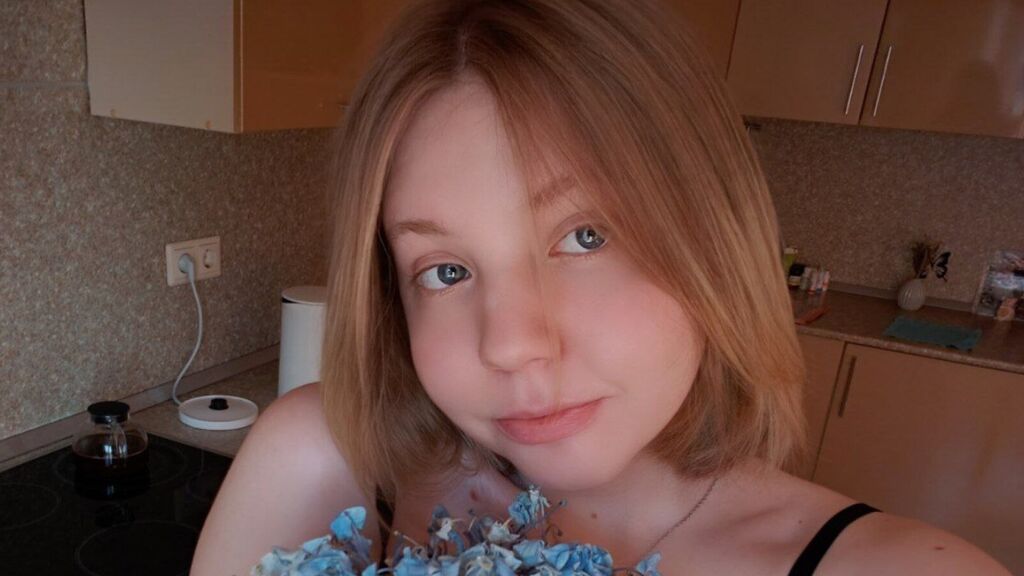 Statistics of BertaCheyne cam girl at GirlsOfJasmin