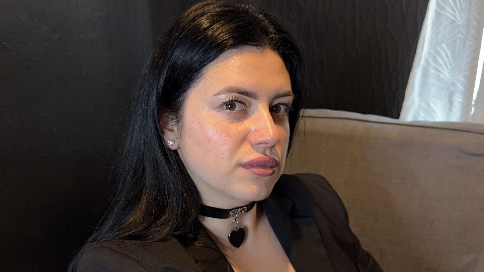 MaraValenti erotic portrait