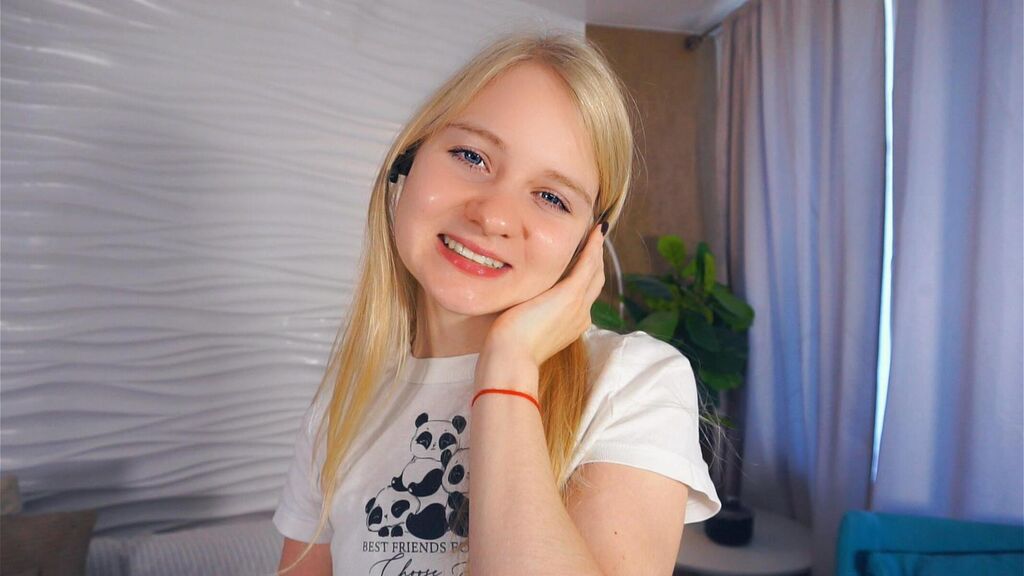 MathildaHultz live cam model at LiveJasmin