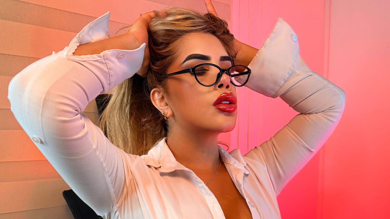 SarayYork erotic portrait