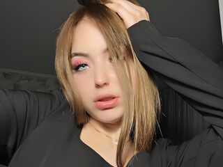 adult camming LorryDoneye