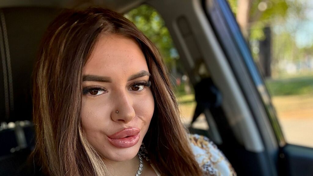 AidaHaze online cam on GirlsOfJasmin