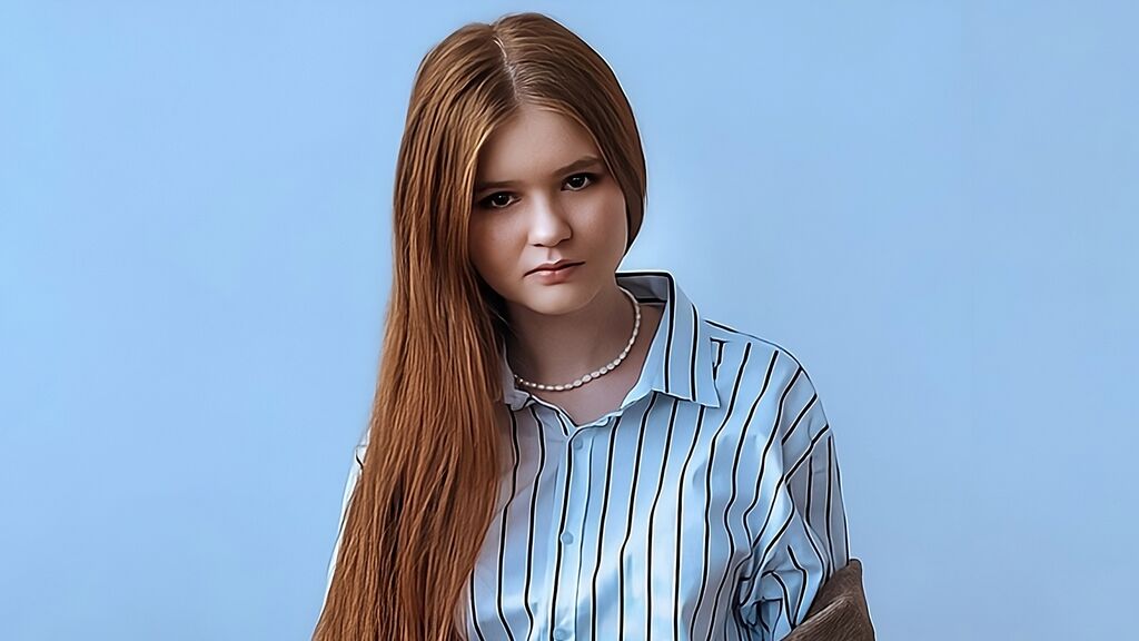 Watch GwynBujarski from LiveJasmin on GirlsOfJasmin