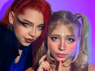 ScarlettAndHolly Camgirls live