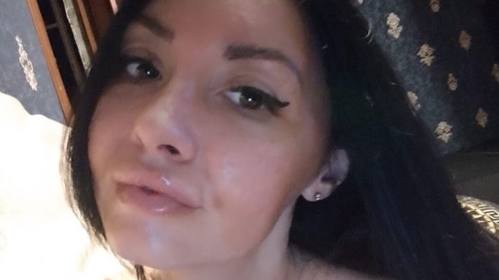 EmmaSagan online on GirlsOfJasmin
