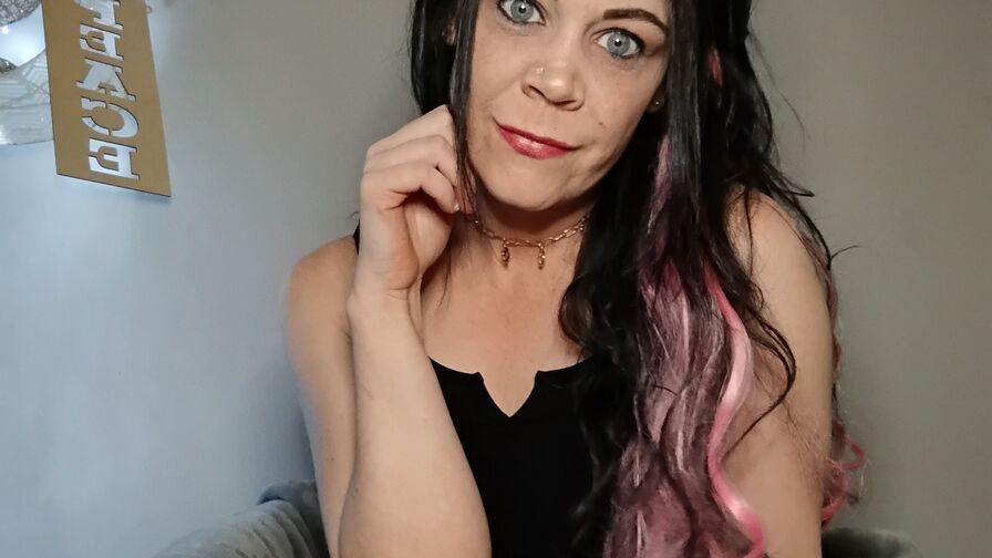 Live HD Nude Chat with Ainsleytaylor