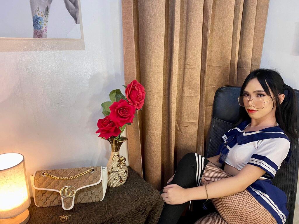SavannaOttilie Live Cam
