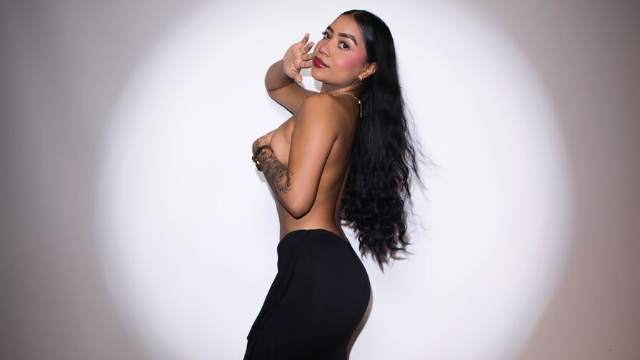 Watch MiaWolton live on Amateur Porn