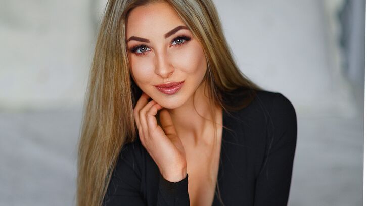 LisaVale live webcam show