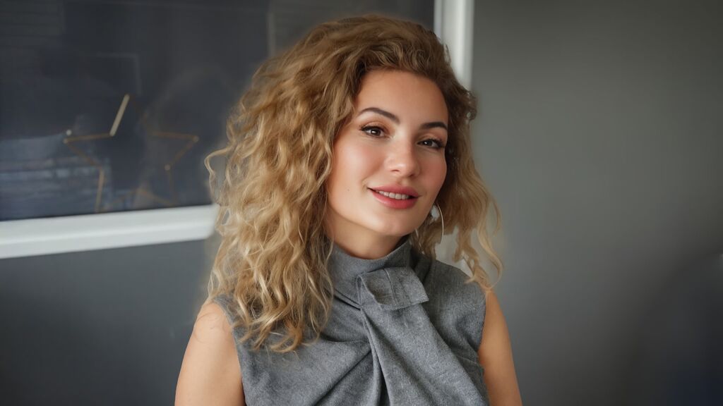 Sex chat gratuit in direct cu AurelieKamya pe LiveJasmin
