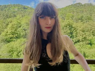 Show privé avec SarraNoir