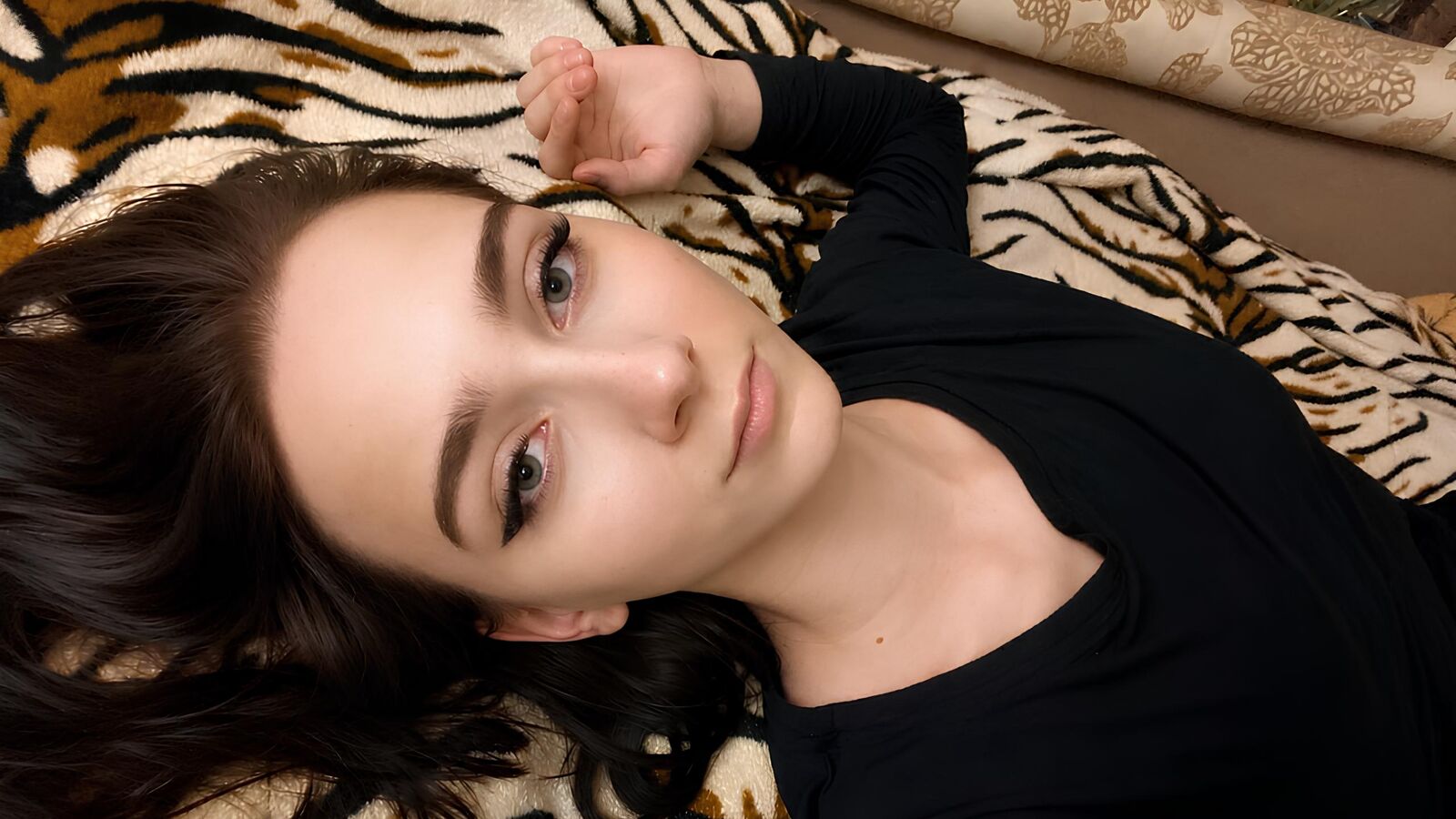 MiaJean erotic portrait
