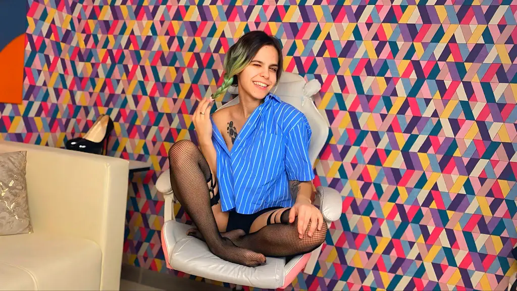 Show privé avec LiraBelle