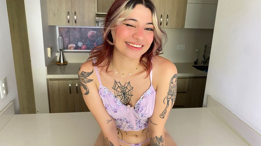 Watch VeroLaupert live on Amateur Porn