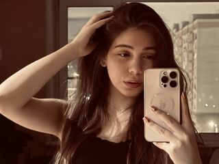 AlishiaCowlin AlishiaCowlin