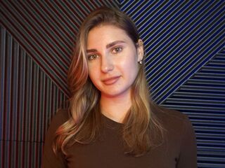 live free chat LynnaBarne