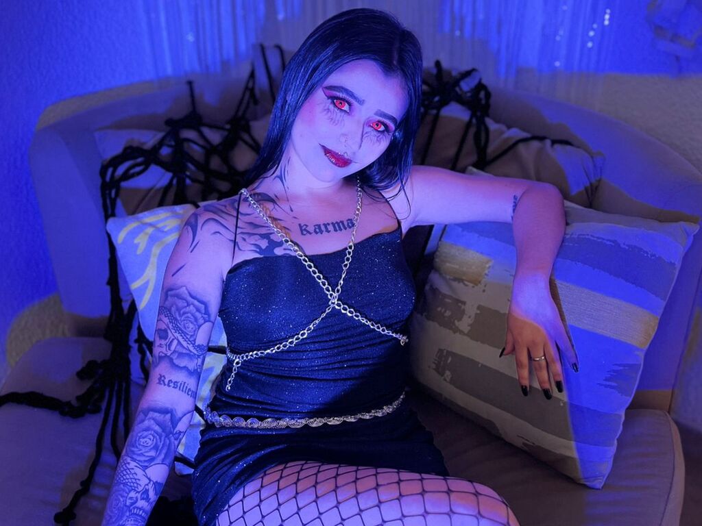 NebulaRicci – webcam model profile photo