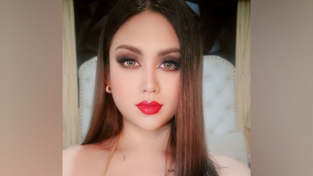 Sex chat gratuit in direct cu IsaRoyale pe LiveJasmin