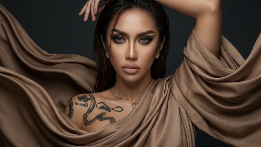 Watch JulliaFakarat live on freshseotools.com