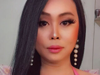 ArrelleQuinn is a webcam model from Brazil age 34